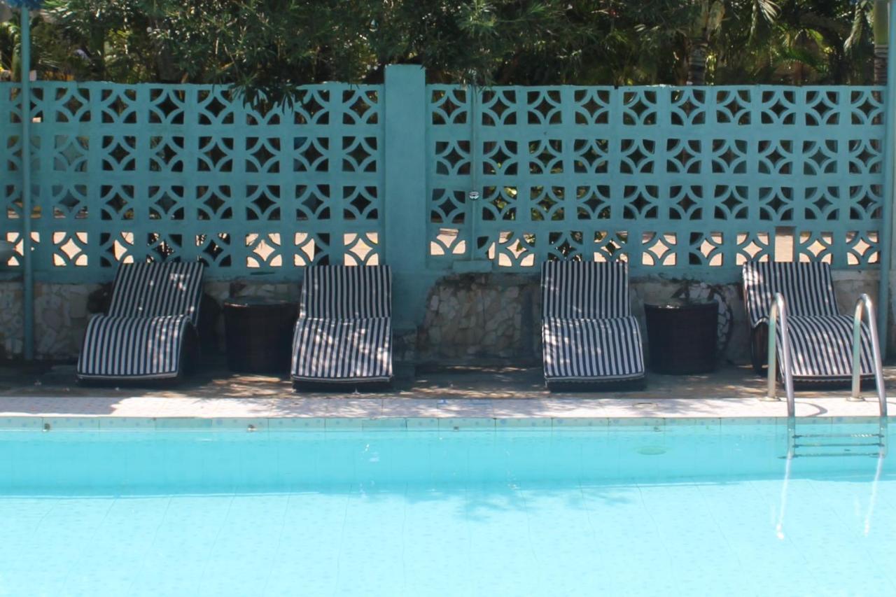 Chamiachi Hotel & Apartments بامباري المظهر الخارجي الصورة