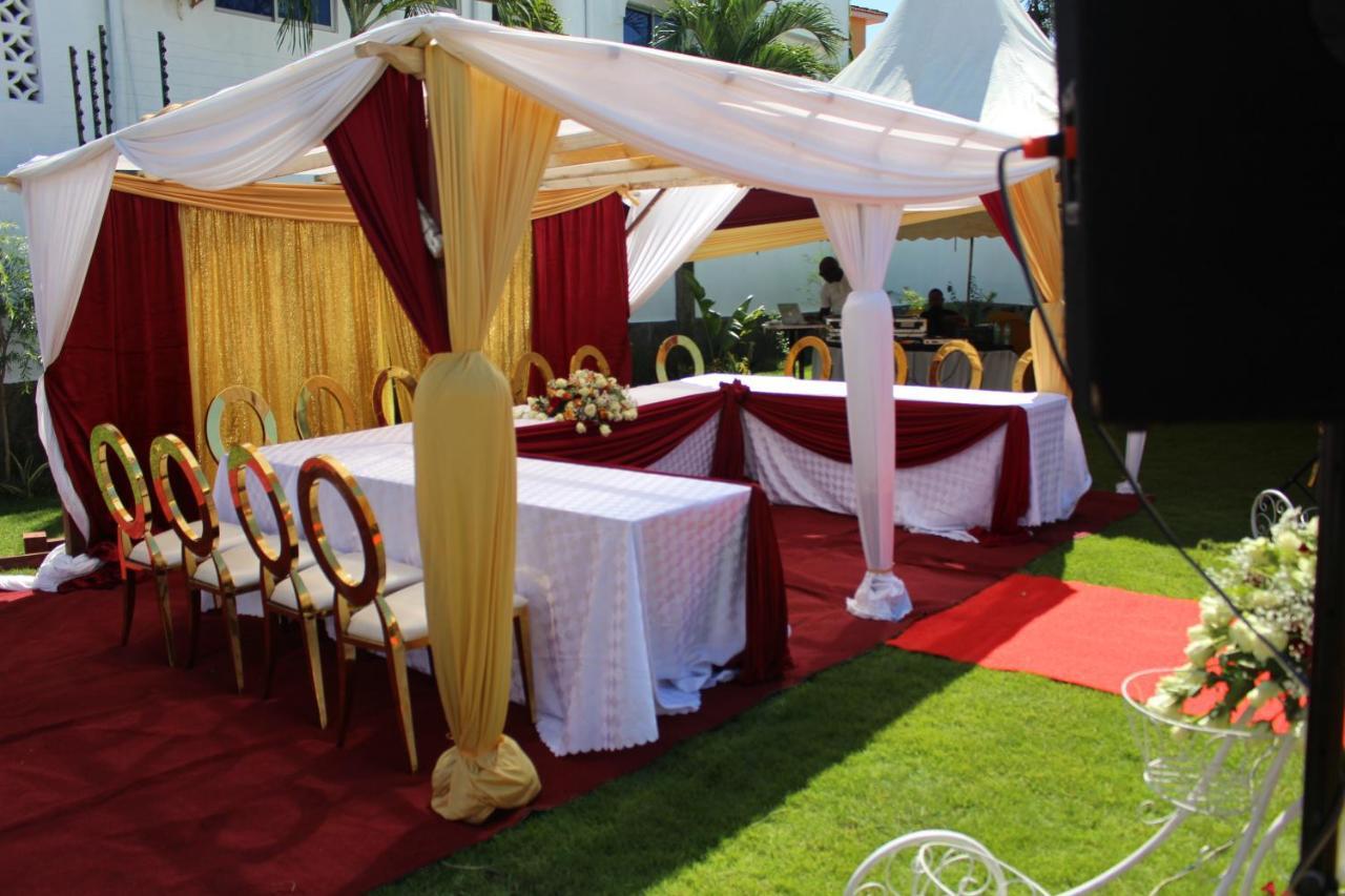 Chamiachi Hotel & Apartments بامباري المظهر الخارجي الصورة