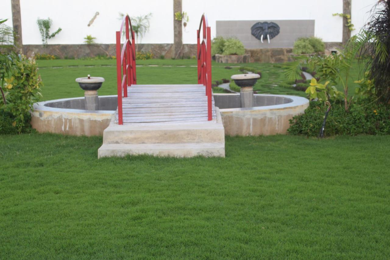 Chamiachi Hotel & Apartments بامباري المظهر الخارجي الصورة