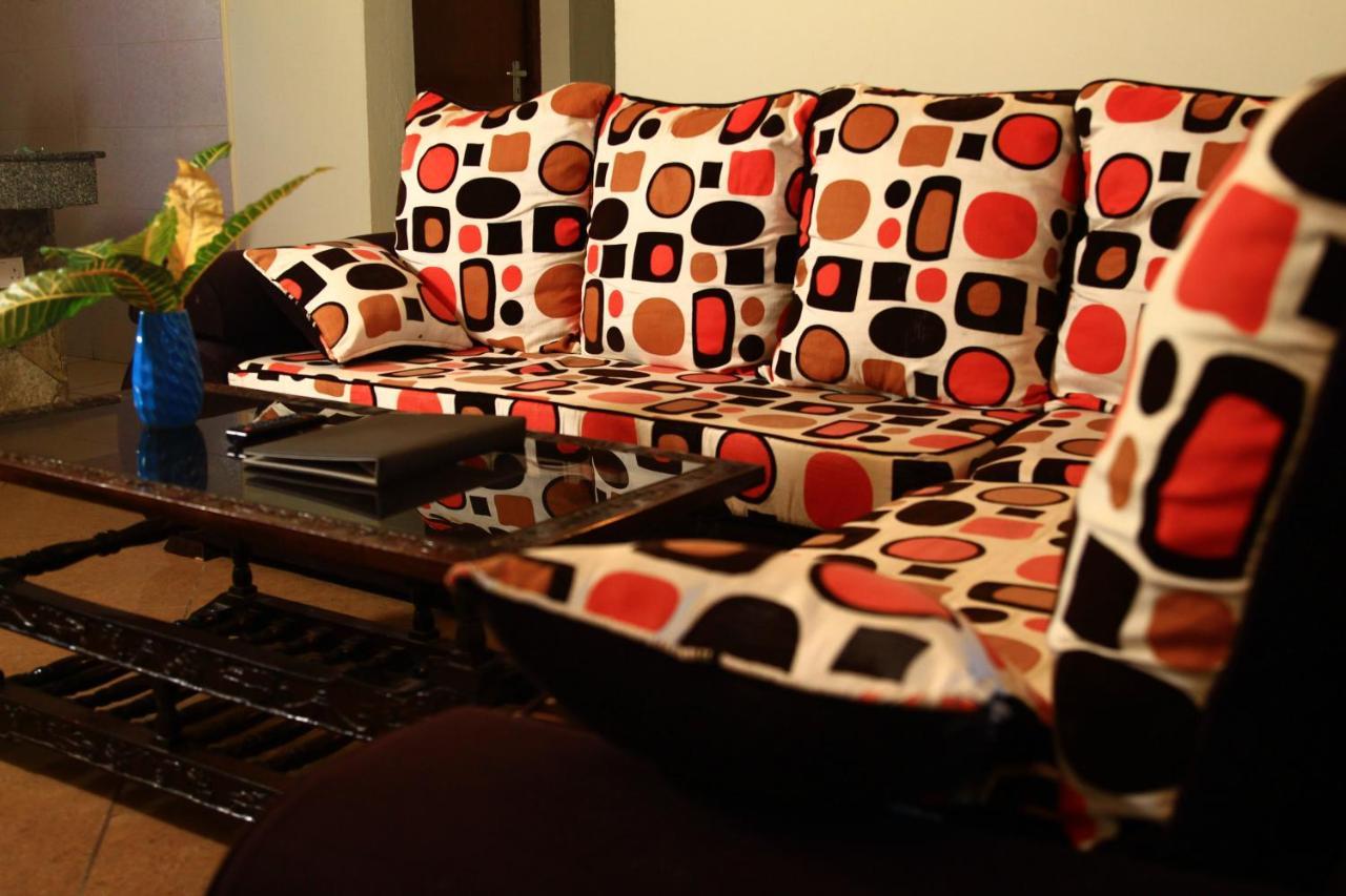 Chamiachi Hotel & Apartments بامباري المظهر الخارجي الصورة